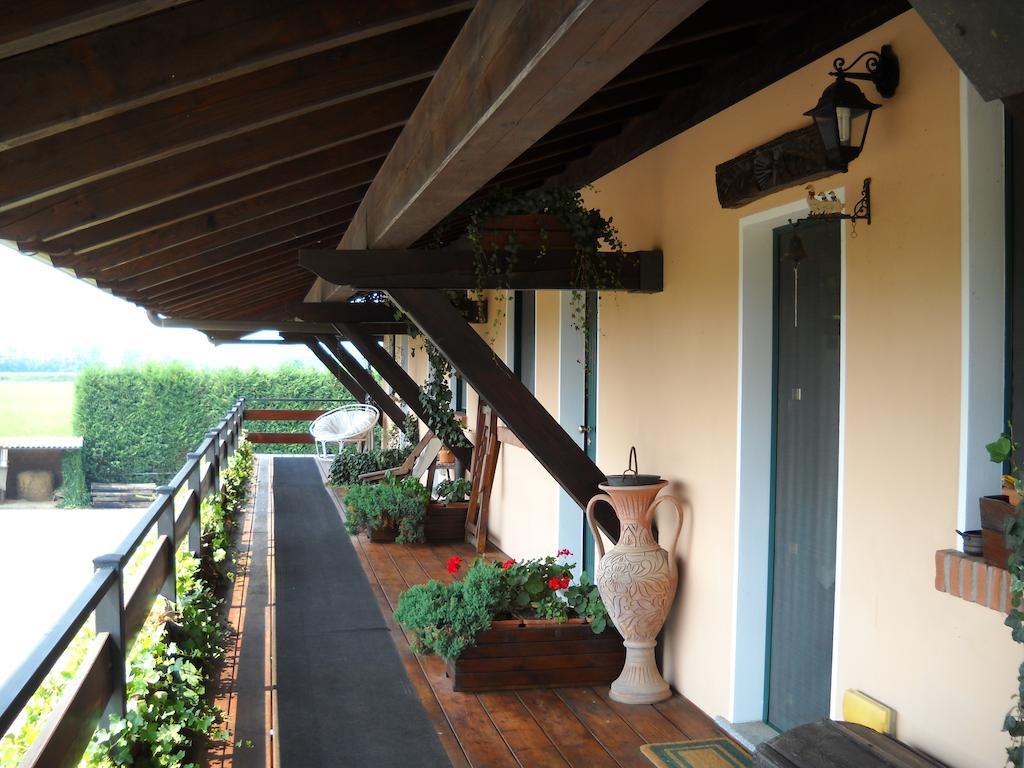 Agriturismo Maiocchi Villa Borgarello Eksteriør billede