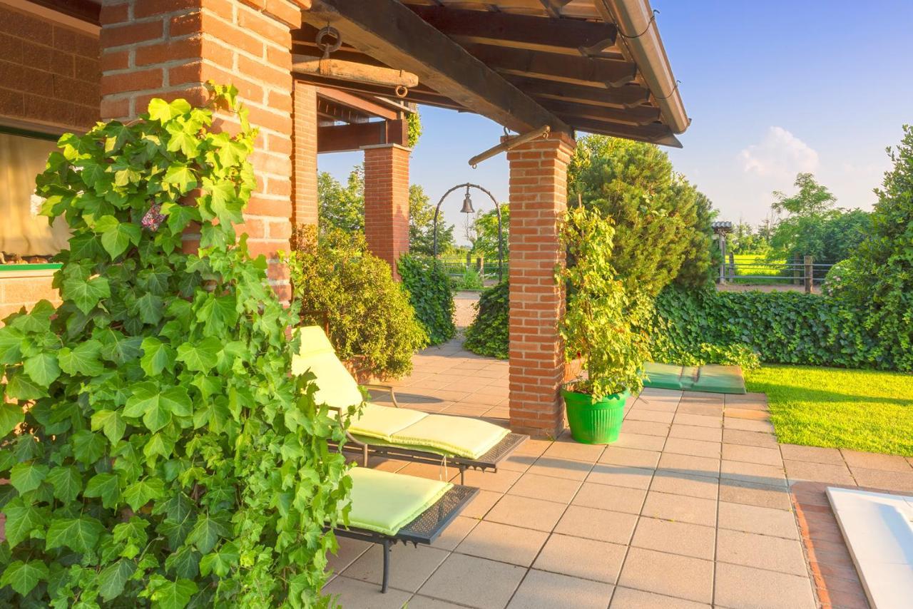 Agriturismo Maiocchi Villa Borgarello Eksteriør billede